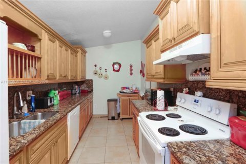 Villa ou maison à vendre à Homestead, Floride: 4 chambres, 199.18 m2 № 2004266 - photo 9