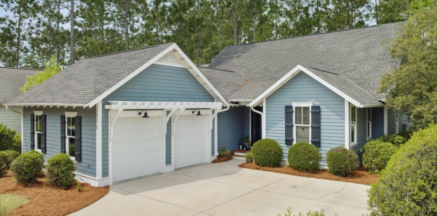 House in Inlet Beach, Florida 4 bedrooms, 242.47 sq.m. № 559777