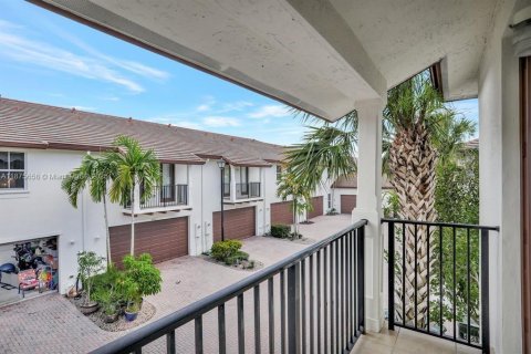 Touwnhouse à vendre à Coconut Creek, Floride: 3 chambres, 164.25 m2 № 1921899 - photo 22
