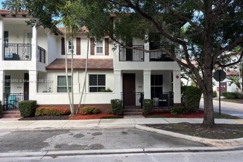 Touwnhouse à vendre à Coconut Creek, Floride: 3 chambres, 164.25 m2 № 1921899 - photo 4