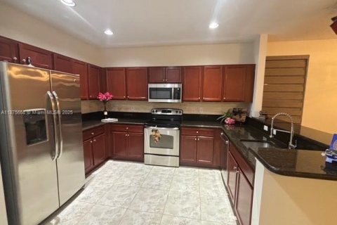 Touwnhouse à vendre à Coconut Creek, Floride: 3 chambres, 164.25 m2 № 1921899 - photo 9