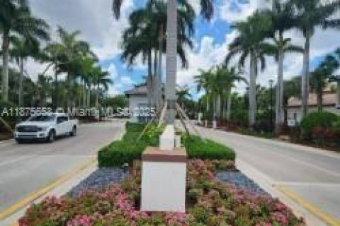 Touwnhouse à vendre à Coconut Creek, Floride: 3 chambres, 164.25 m2 № 1921899 - photo 3