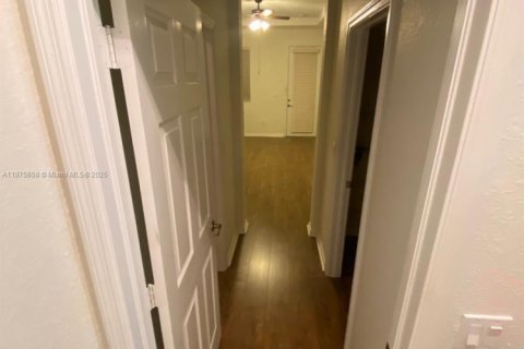 Touwnhouse à vendre à Coconut Creek, Floride: 3 chambres, 164.25 m2 № 1921899 - photo 20