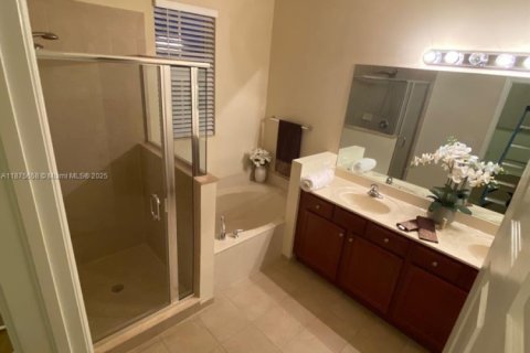 Touwnhouse à vendre à Coconut Creek, Floride: 3 chambres, 164.25 m2 № 1921899 - photo 15