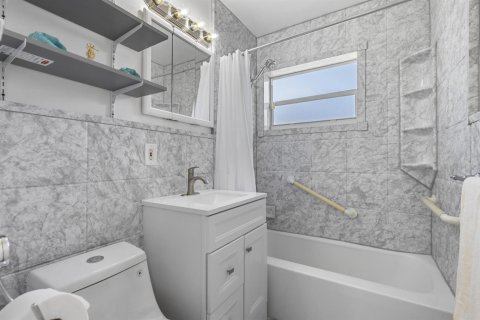 Villa ou maison à vendre à Port St. Lucie, Floride: 3 chambres, 109.16 m2 № 2187969 - photo 11