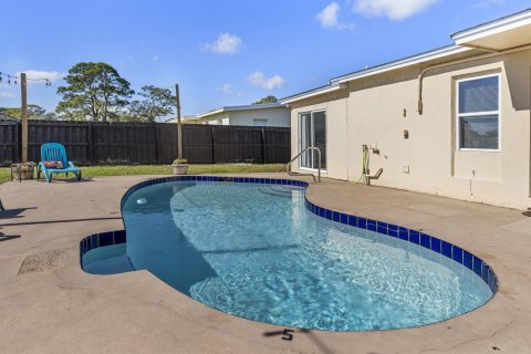 Villa ou maison à vendre à Port St. Lucie, Floride: 3 chambres, 109.16 m2 № 2187969 - photo 23