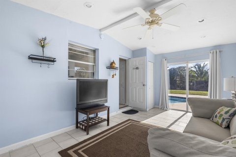 Villa ou maison à vendre à Port St. Lucie, Floride: 3 chambres, 109.16 m2 № 2187969 - photo 16