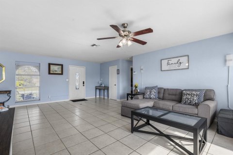 Villa ou maison à vendre à Port St. Lucie, Floride: 3 chambres, 109.16 m2 № 2187969 - photo 7