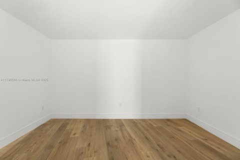 Condominio en venta en Aventura, Florida, 4 dormitorios, 290.41 m2 № 1864906 - foto 7