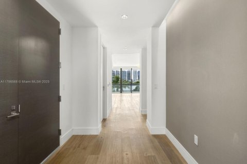 Condominio en venta en Aventura, Florida, 4 dormitorios, 290.41 m2 № 1864906 - foto 3