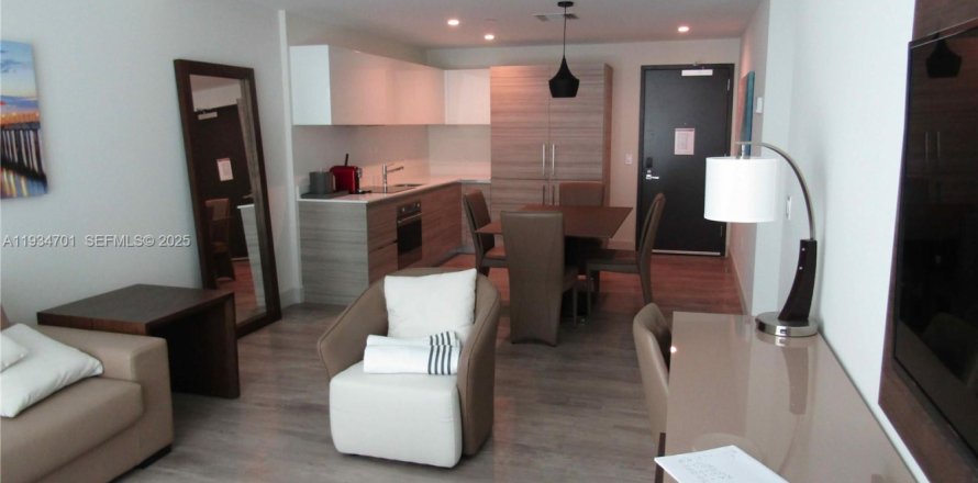 Hotel en Hollywood, Florida 1 dormitorio, 67.82 m2 № 1992920