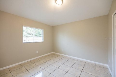 House in Cape Coral, Florida 3 bedrooms, 140.47 sq.m. № 1918006 - photo 10