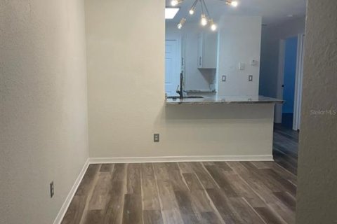 Condominio en venta en Orlando, Florida, 3 dormitorios, 110.83 m2 № 1871185 - foto 2