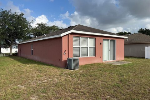 House in Brooksville, Florida 3 bedrooms, 117.06 sq.m. № 2220375 - photo 25