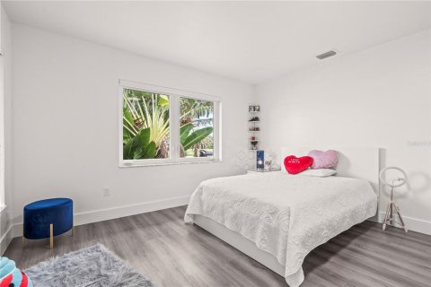 House in Punta Gorda, Florida 3 bedrooms, 189.99 sq.m. № 1914811 - photo 22
