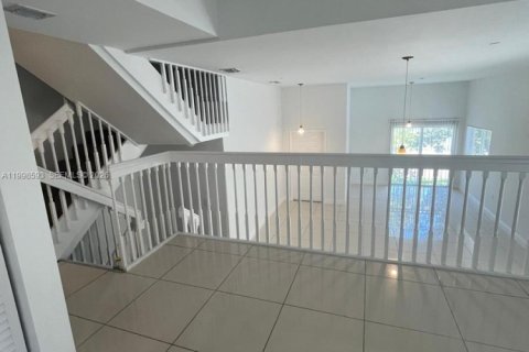 Touwnhouse à vendre à Hollywood, Floride: 3 chambres, 199.74 m2 № 2060469 - photo 16
