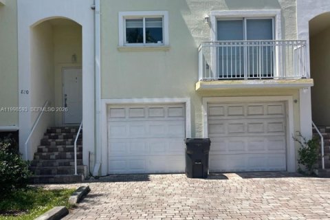 Touwnhouse à Hollywood, Floride 3 chambres, 199.74 m2 № 2060469