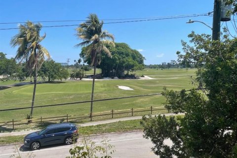 Touwnhouse à vendre à Hollywood, Floride: 3 chambres, 199.74 m2 № 2060469 - photo 8
