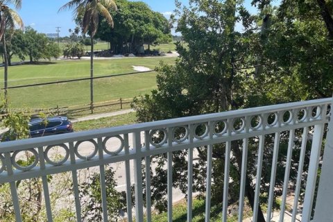 Touwnhouse à vendre à Hollywood, Floride: 3 chambres, 199.74 m2 № 2060469 - photo 13