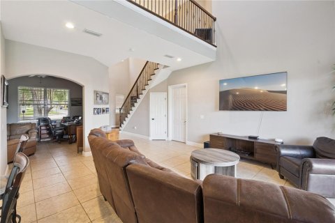 House in Minneola, Florida 5 bedrooms, 291.99 sq.m. № 2237938 - photo 7