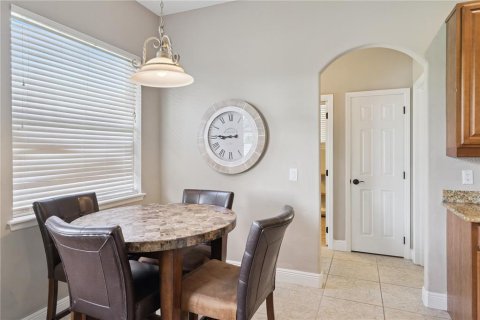 House in Minneola, Florida 5 bedrooms, 291.99 sq.m. № 2237938 - photo 9