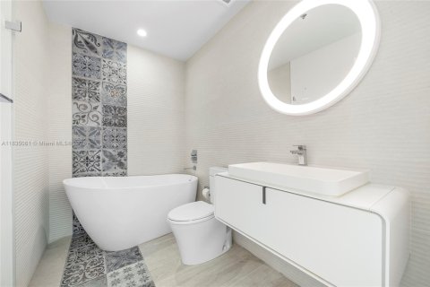 Condominio en venta en Sunrise, Florida, 3 dormitorios, 143.63 m2 № 1821544 - foto 10