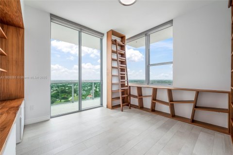 Condominio en venta en Sunrise, Florida, 3 dormitorios, 143.63 m2 № 1821544 - foto 9
