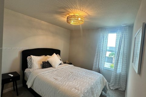 Townhouse in Mangonia Park, Florida 3 bedrooms, 135.08 sq.m. № 2032274 - photo 10