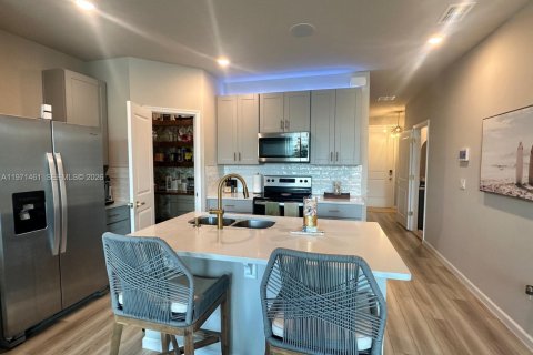 Townhouse in Mangonia Park, Florida 3 bedrooms, 135.08 sq.m. № 2032274 - photo 11