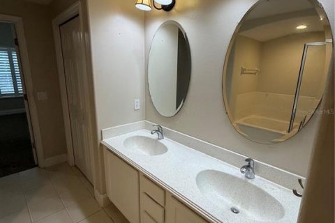 Townhouse in Orlando, Florida 3 bedrooms, 191.38 sq.m. № 2295021 - photo 21