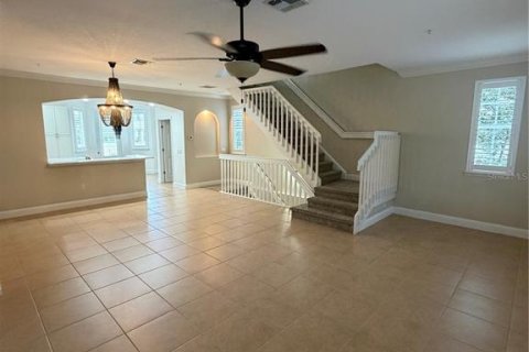 Townhouse in Orlando, Florida 3 bedrooms, 191.38 sq.m. № 2295021 - photo 11