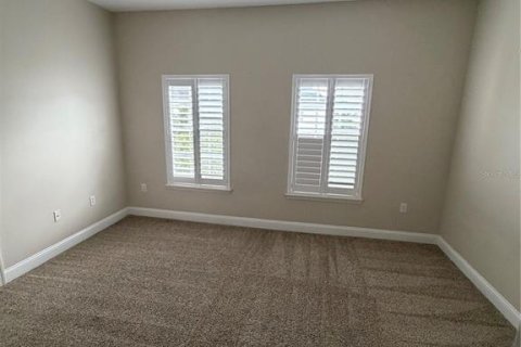 Townhouse in Orlando, Florida 3 bedrooms, 191.38 sq.m. № 2295021 - photo 27