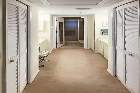 Copropriété à louer à Sarasota, Floride: 2 chambres, 118.91 m2 № 2298798 - photo 9