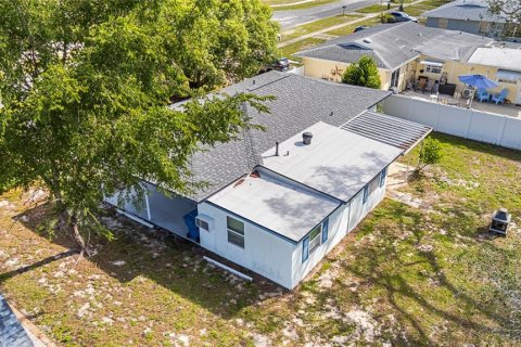 House in Spring Hill, Florida 3 bedrooms, 84.73 sq.m. № 2209814 - photo 23