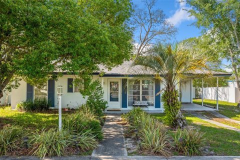 House in Spring Hill, Florida 3 bedrooms, 84.73 sq.m. № 2209814