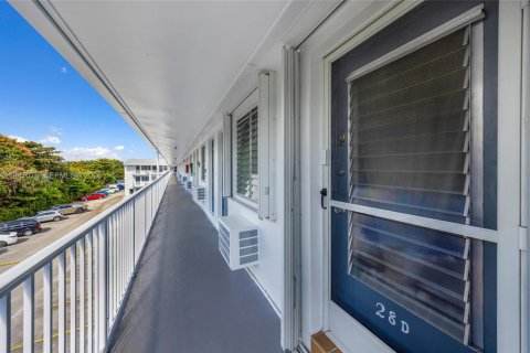 Copropriété à vendre à Miami, Floride: 1 chambre, 57.6 m2 № 2152933 - photo 16