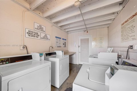 Copropriété à vendre à Miami, Floride: 1 chambre, 57.6 m2 № 2152933 - photo 25
