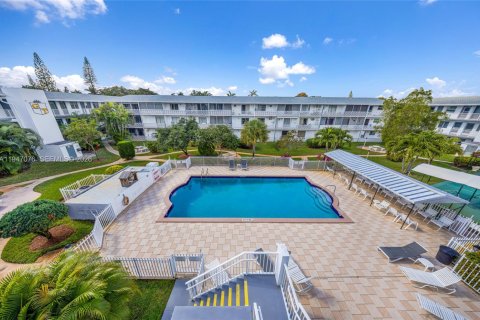Copropriété à vendre à Miami, Floride: 1 chambre, 57.6 m2 № 2152933 - photo 28