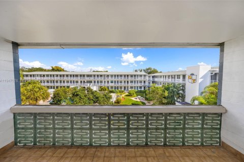 Copropriété à vendre à Miami, Floride: 1 chambre, 57.6 m2 № 2152933 - photo 14