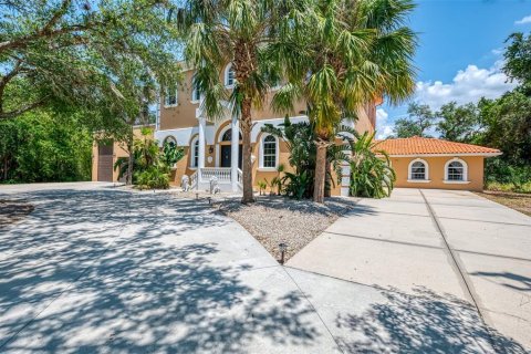 House in Sarasota, Florida 4 bedrooms, 532.33 sq.m. № 1846658 - photo 1