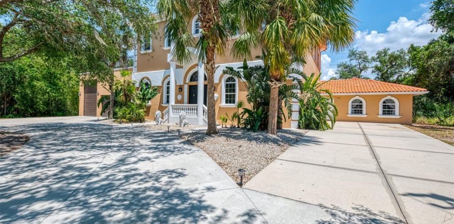 House in Sarasota, Florida 4 bedrooms, 532.33 sq.m. № 1846658