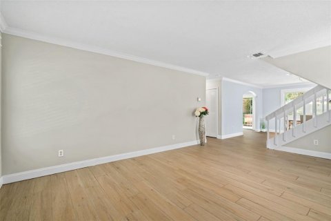 House in Orlando, Florida 3 bedrooms, 137.12 sq.m. № 2147811 - photo 9