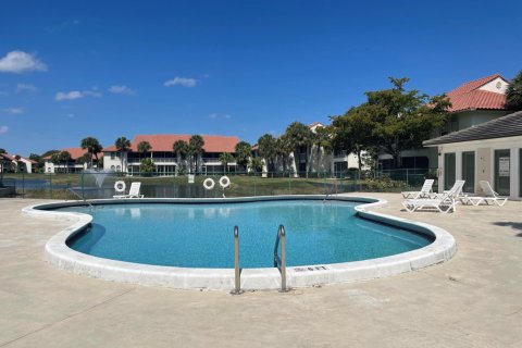 Condo in Palm Beach Gardens, Florida, 1 bedroom  № 1121289 - photo 1