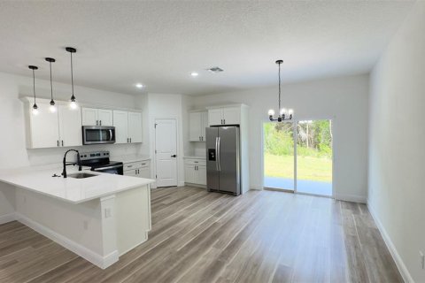 Villa ou maison à vendre à Citrus Springs, Floride: 4 chambres, 170.29 m2 № 1903824 - photo 4