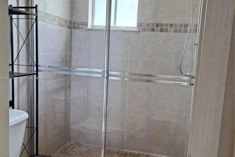 Touwnhouse à louer à Pembroke Pines, Floride: 2 chambres, 108.7 m2 № 2393375 - photo 23