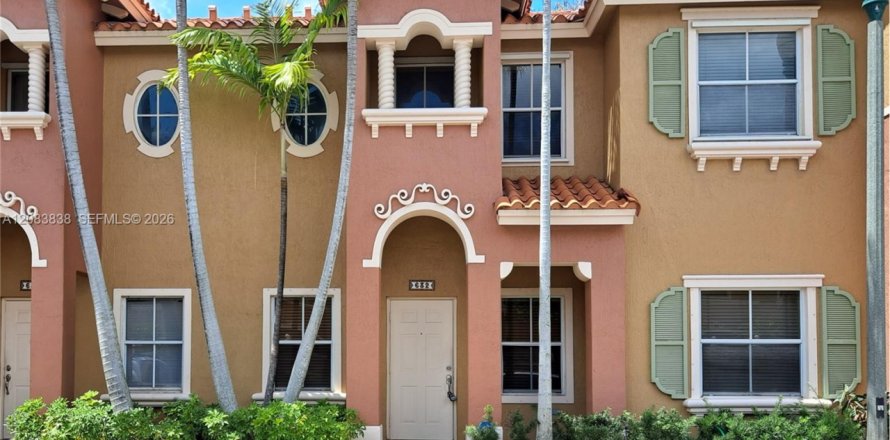 Touwnhouse à Pembroke Pines, Floride 2 chambres, 108.7 m2 № 2393375