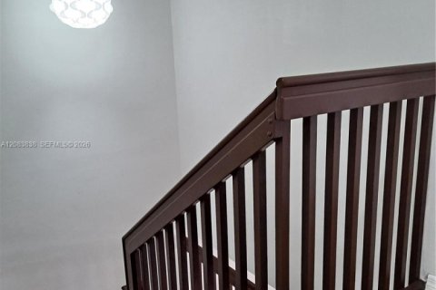 Touwnhouse à louer à Pembroke Pines, Floride: 2 chambres, 108.7 m2 № 2393375 - photo 18