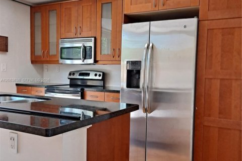 Touwnhouse à louer à Pembroke Pines, Floride: 2 chambres, 108.7 m2 № 2393375 - photo 7