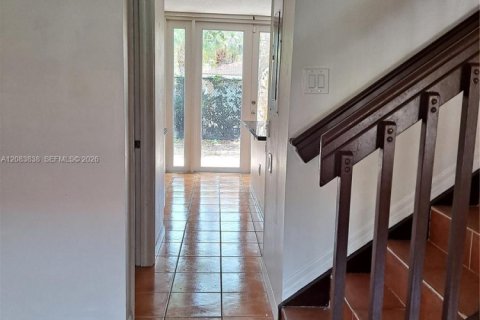Touwnhouse à louer à Pembroke Pines, Floride: 2 chambres, 108.7 m2 № 2393375 - photo 4