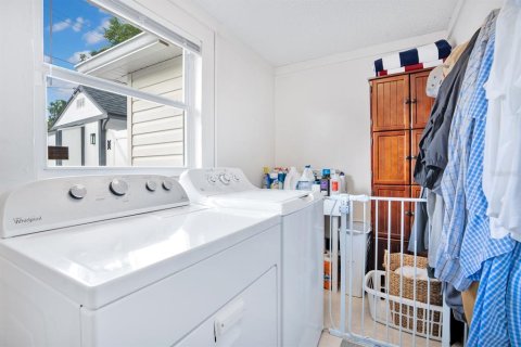 Casa en venta en Lakeland, Florida, 4 dormitorios, 195.09 m2 № 2114455 - foto 23